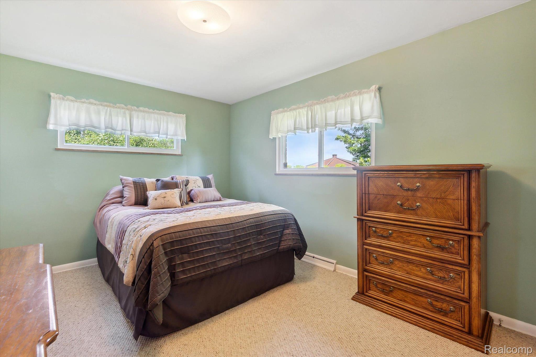 4103 Lapeer Road Burton, MI 48509 - Photo 15 of 15 Gallery Image 15