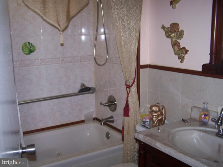 508 West Main Street Maple Shade, NJ 08052 - Photo 7 of 19 Gallery Image 7