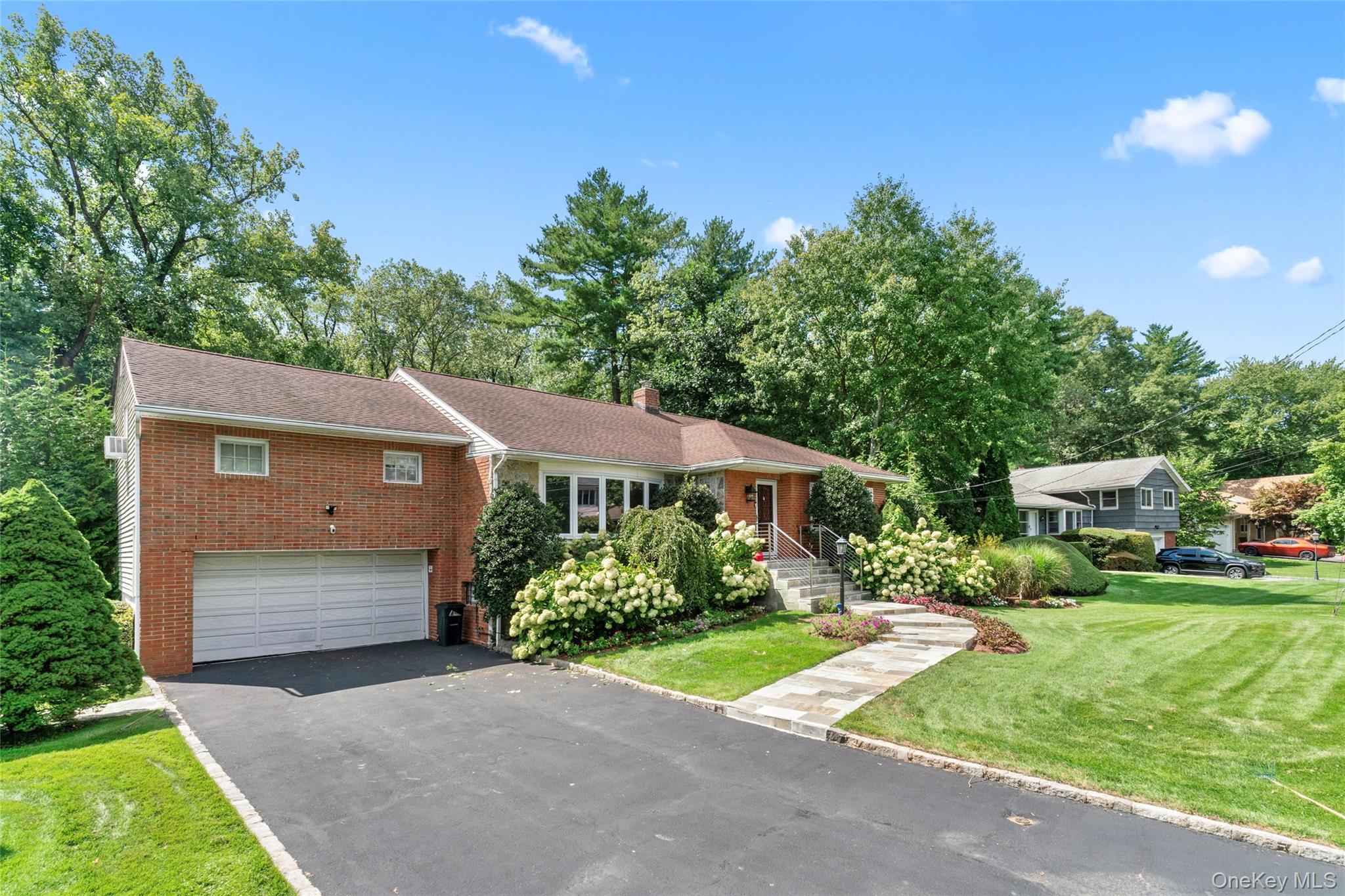 199 Winding Brook Road New Rochelle, NY 10804 - Photo 33 of 38 Gallery Image 33