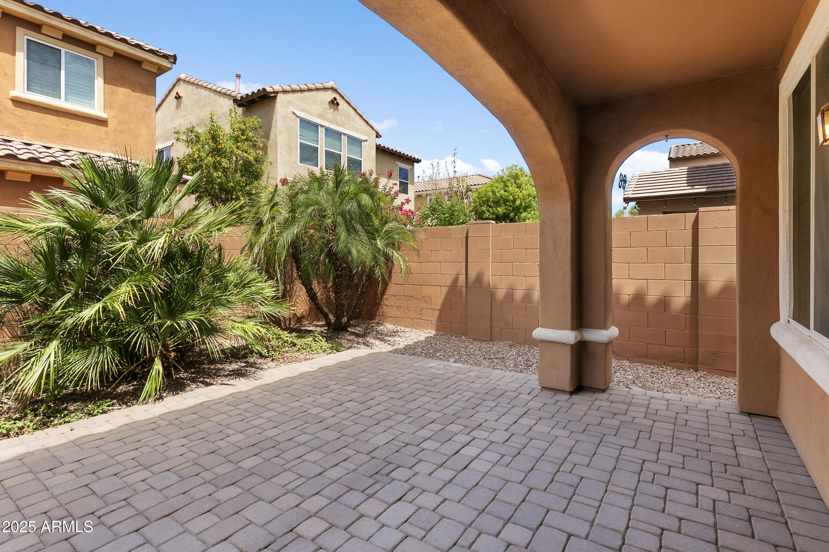 9124 South Roberts Road Tempe, AZ 85284 - Photo 25 of 27 9124SRoberts024