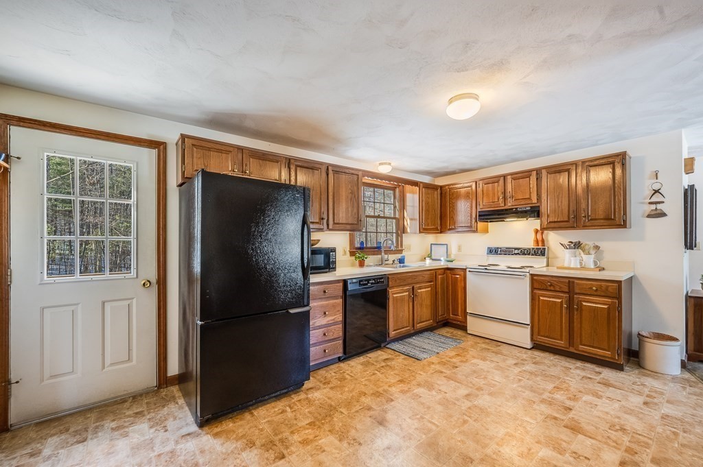 16 Ballou Road Hopedale, MA 01747 - Photo 8 of 26 Gallery Image 8