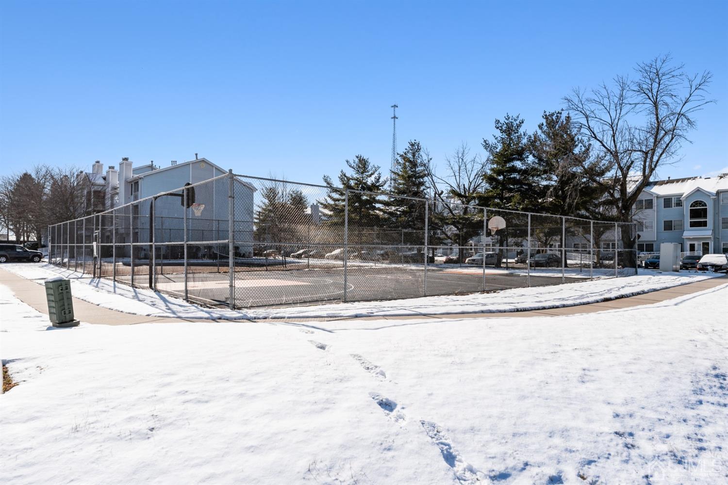 1220 Edpas Road New Brunswick, NJ 08901 - Photo 4 of 25 a view of fountain with a snow in the background