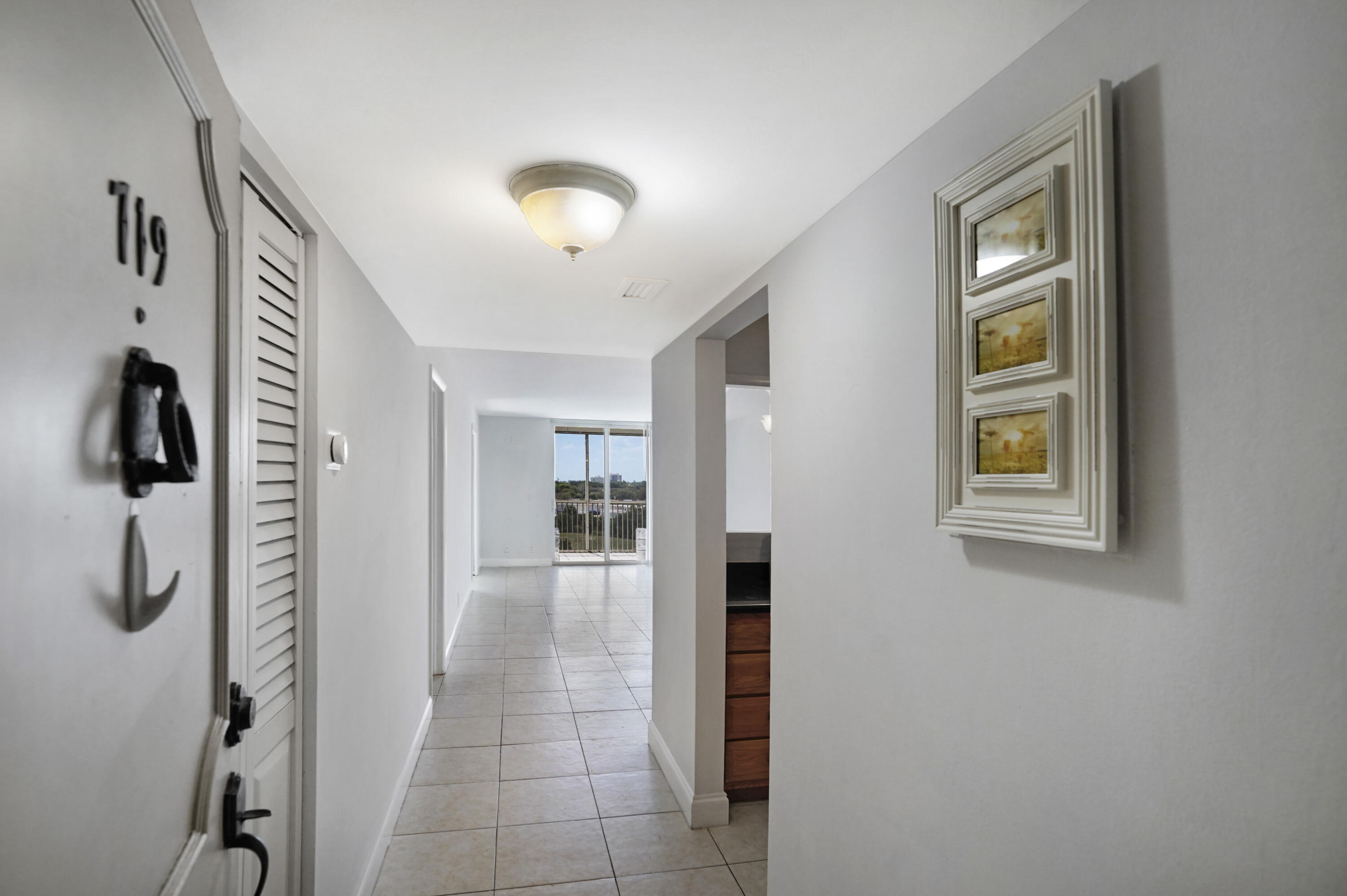 Welcome Home - Penthouse Corner Unit