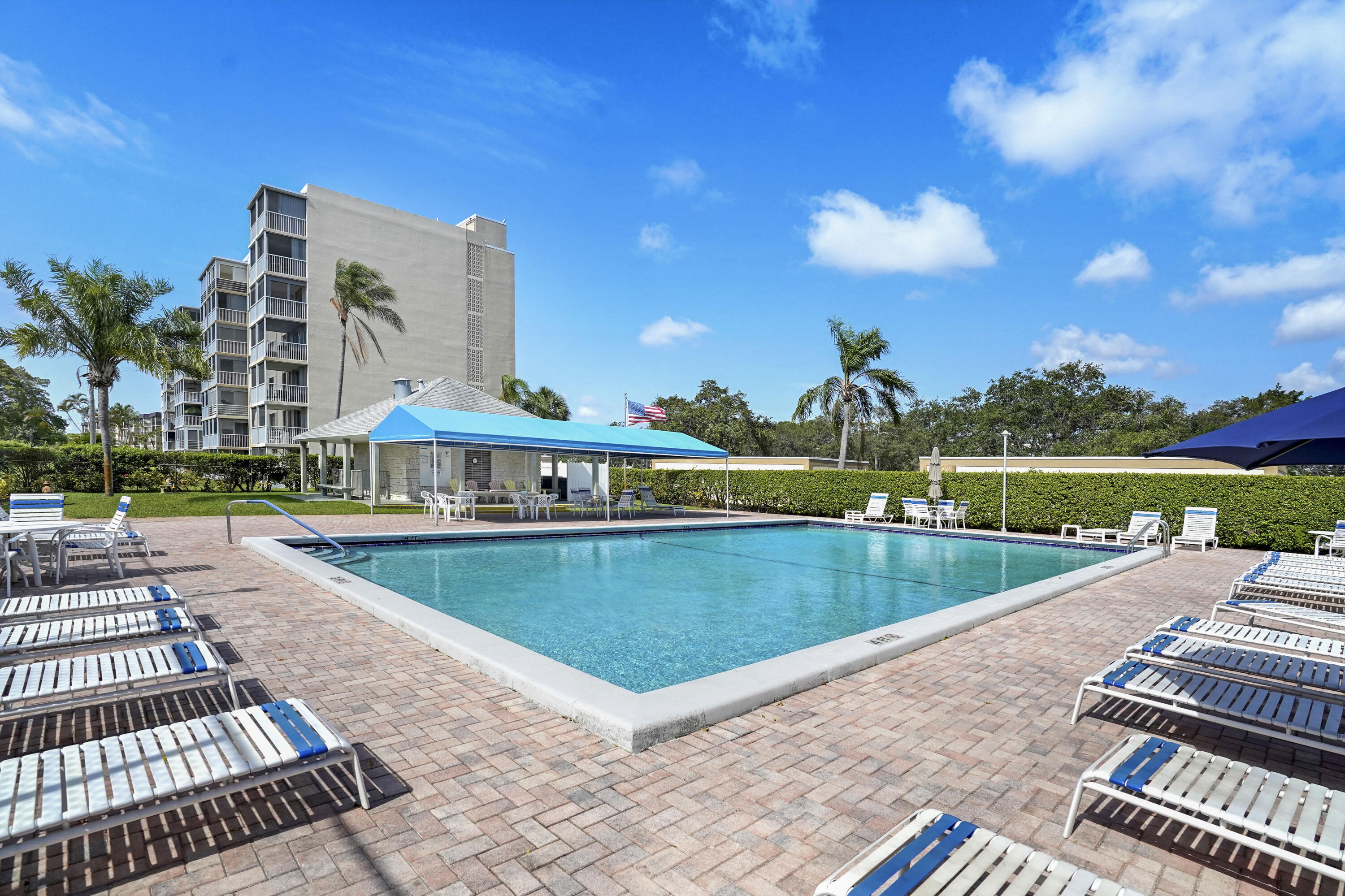 5500 Northwest 2nd Avenue, Unit 719 Boca Raton, FL 33487 - Photo 21 of 22 Boca Teeca 3 - Pool