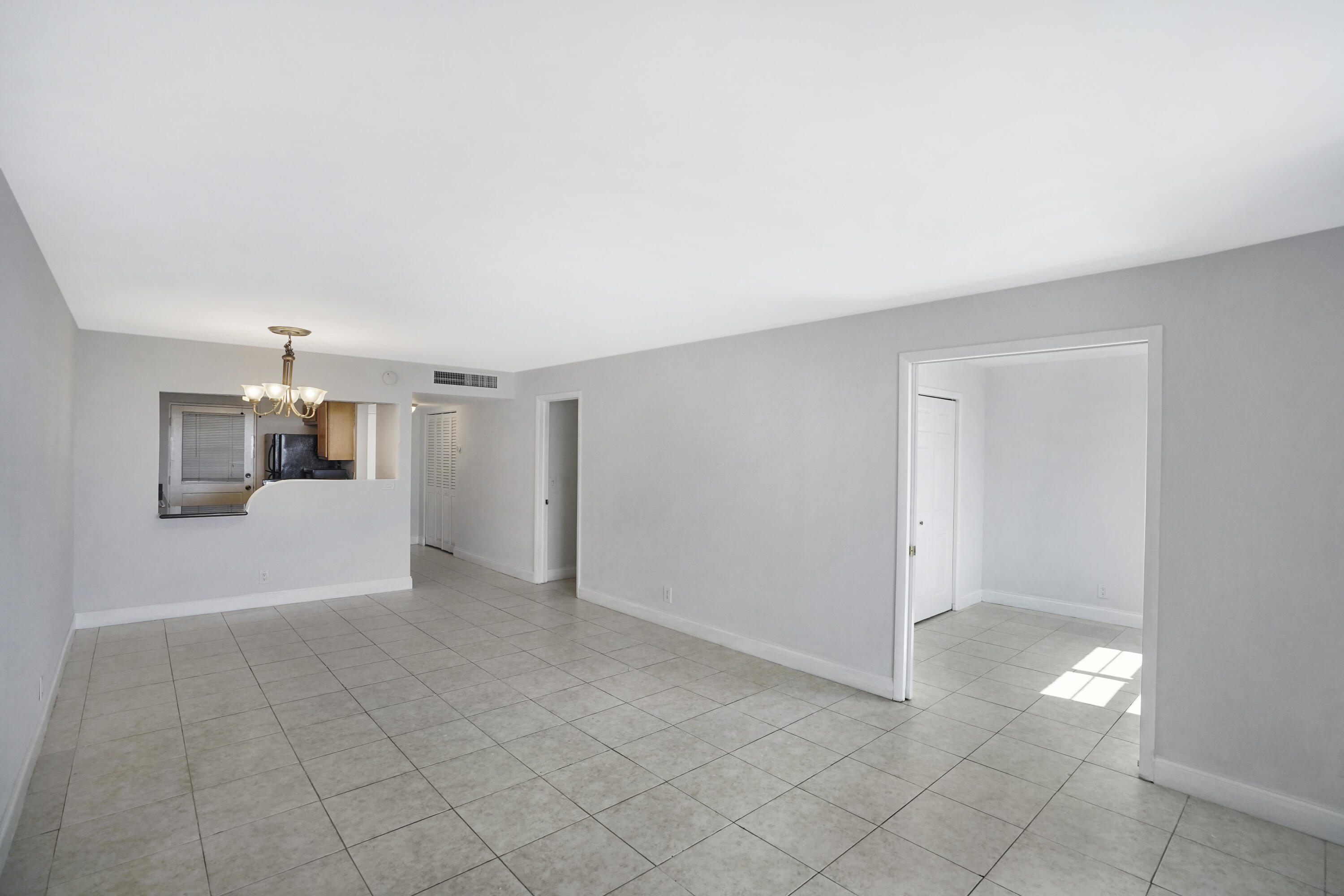 5500 Northwest 2nd Avenue, Unit 719 Boca Raton, FL 33487 - Photo 6 of 22 Spacious Living Area