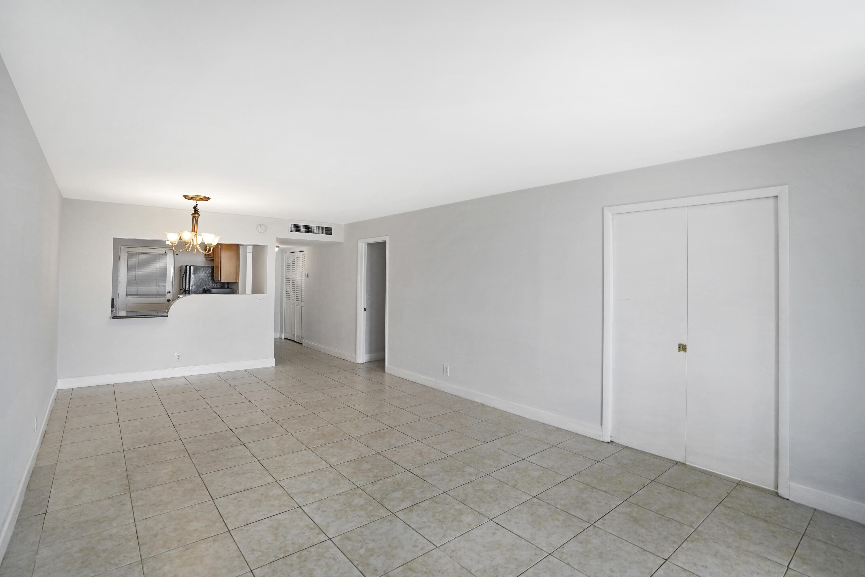 5500 Northwest 2nd Avenue, Unit 719 Boca Raton, FL 33487 - Photo 7 of 22 Spacious Living Area