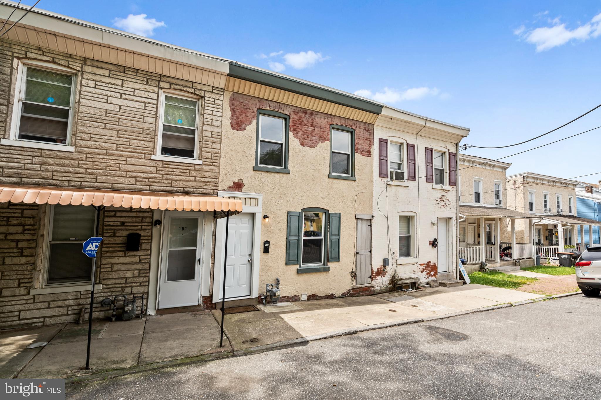 103 9th Street Brookhaven, PA 19015 - Photo 3 of 28
