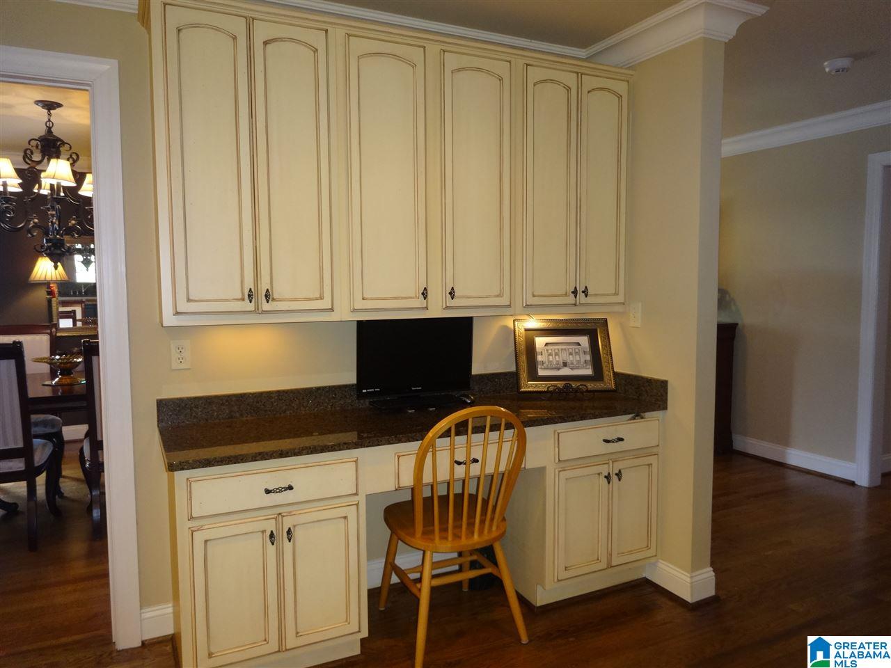 1868 Southwood Road Birmingham, AL 35216 - Photo 7 of 47