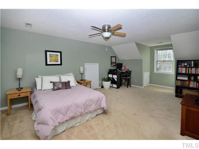 4308 Holly Run Road Apex, NC 27539 - Photo 15 of 18 LARGE 3RD BEDROOM WITH GREAT STORAGE AND GREAT CLOSET