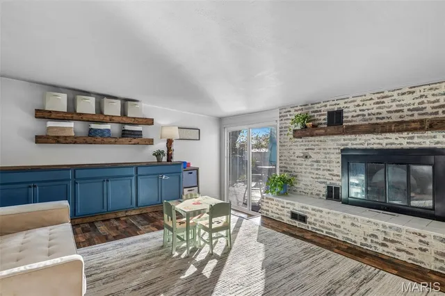 $268,900 | 21 Ed Mar Terrace, Hillsboro, MO 63050