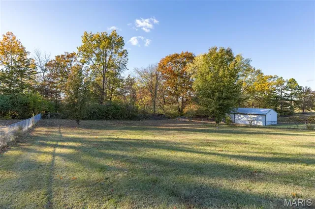 $268,900 | 21 Ed Mar Terrace, Hillsboro, MO 63050