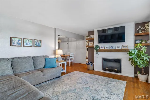 $268,900 | 21 Ed Mar Terrace, Hillsboro, MO 63050