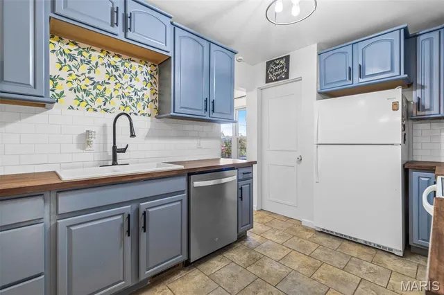 $268,900 | 21 Ed Mar Terrace, Hillsboro, MO 63050