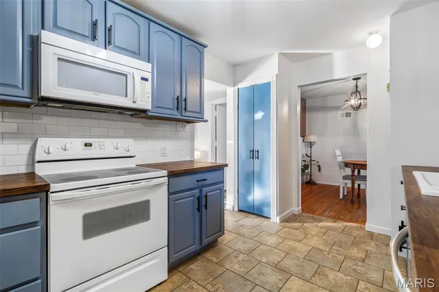 $268,900 | 21 Ed Mar Terrace, Hillsboro, MO 63050