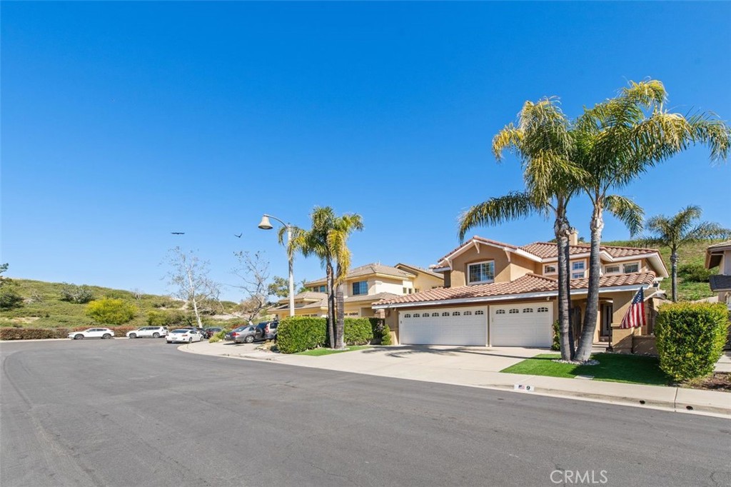 9 Pastora Lake Forest, CA 92610 - Photo 4 of 48
