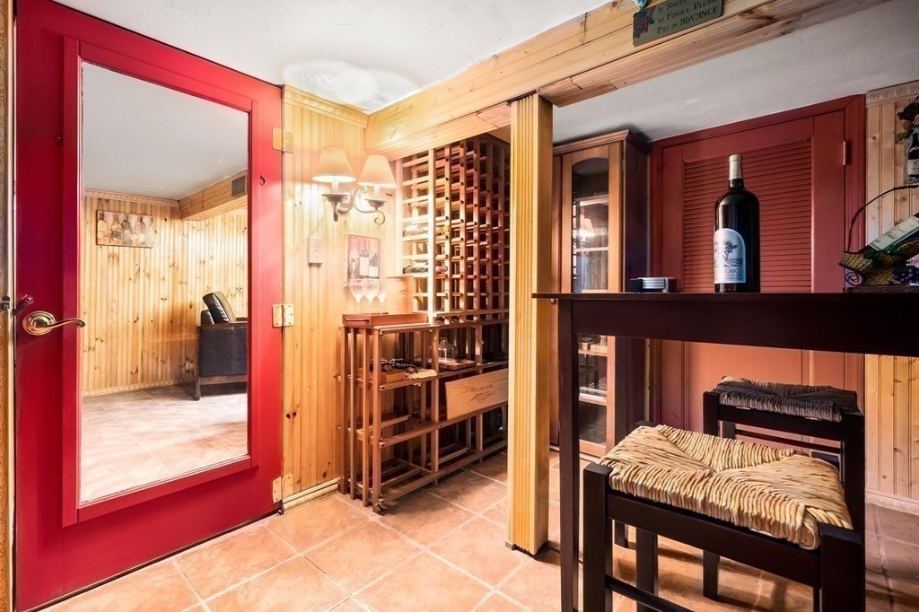 18 Durham Drive Lynnfield, MA 01940 - Photo 25 of 35 a view of a livingroom with furniture