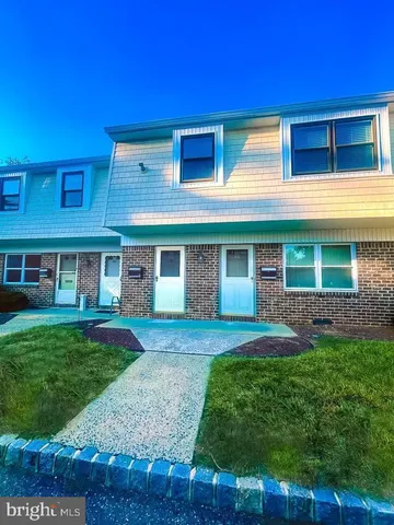 $255,000 | 1412 Silver Court, Hamilton, NJ 08690