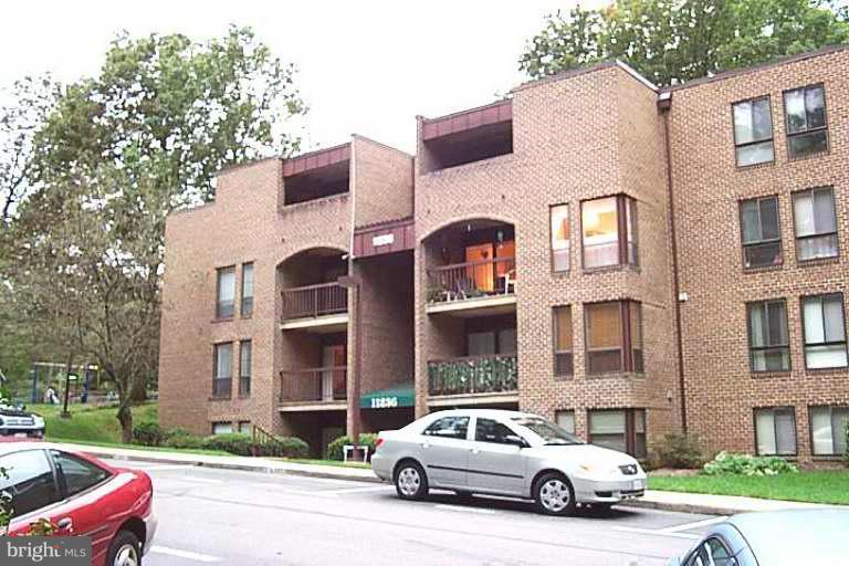 11236 Chestnut Grove Square, Unit 263 Reston, VA 20190 - Photo 1 of 1 Exterior (Main)