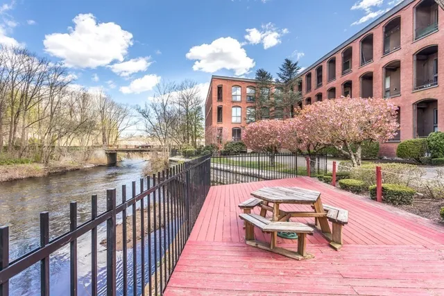 $359,900 | 96 Old Colony Avenue, Unit 318, Taunton, MA 02718