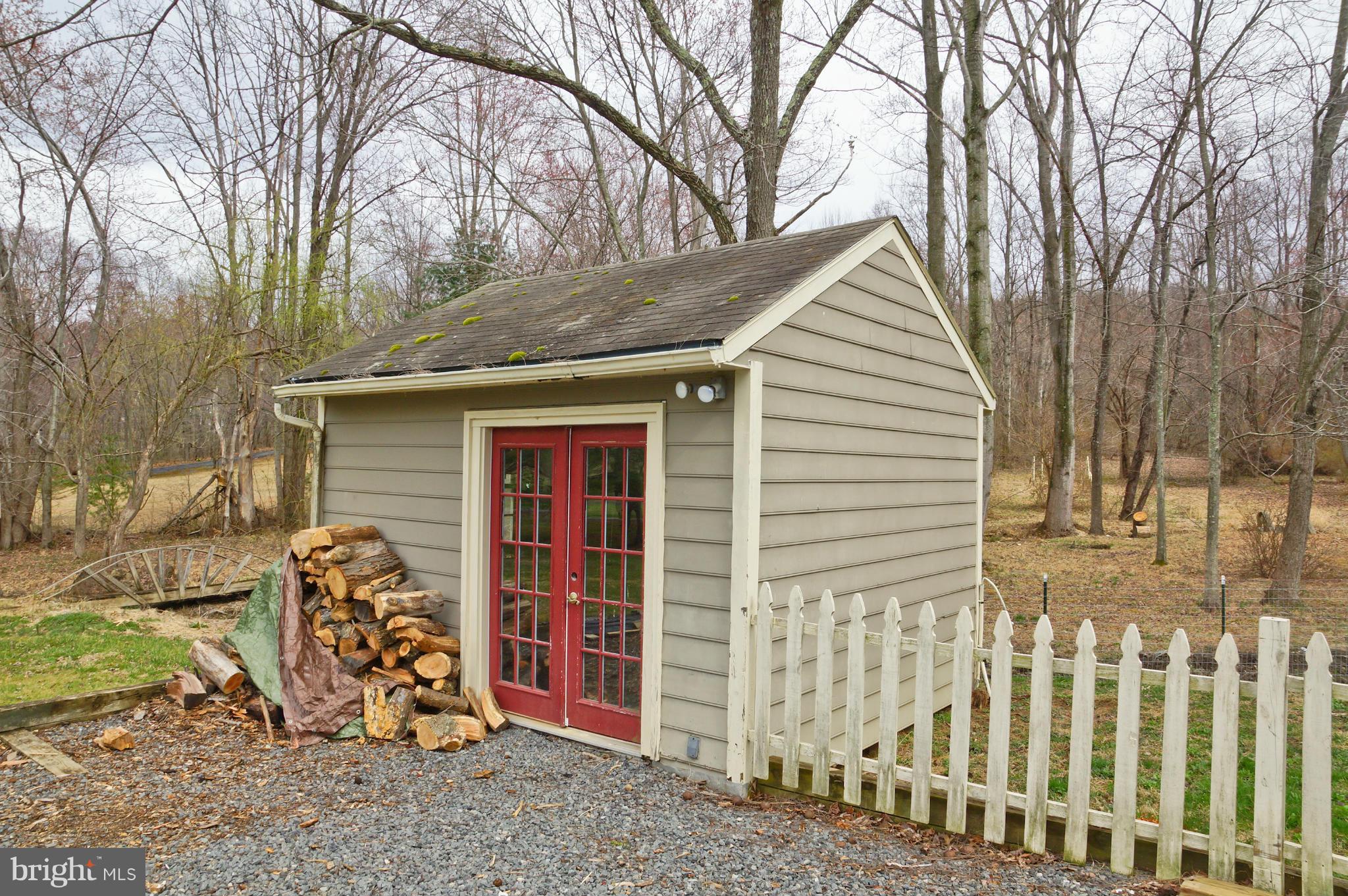 9765 Crest Hill Road Marshall, VA 20115 - Photo 5 of 30 Exterior General