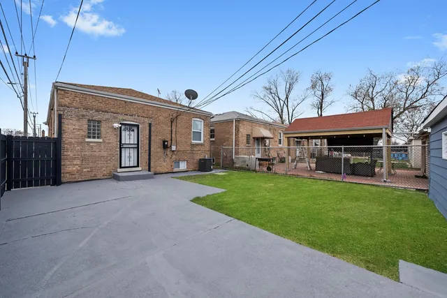 $379,900 | 3542 West 77th Street, Chicago, IL 60652