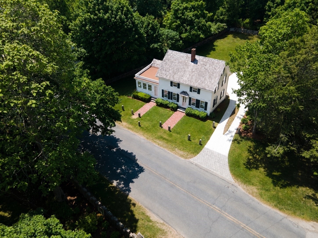 41 Drift Road Westport, MA 02790 - Photo 5 of 38