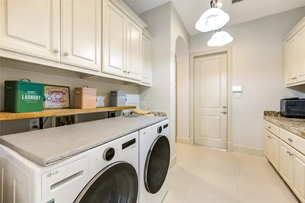 $2,297,000 | 13727 Slate Creek Lane, Houston, TX 77077