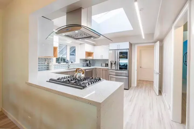 $5,400,000 | 498 Neptune Avenue, Encinitas, CA 92024