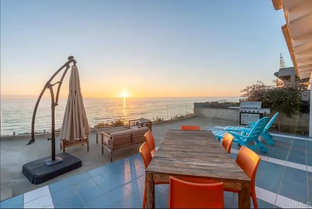 $5,400,000 | 498 Neptune Avenue, Encinitas, CA 92024