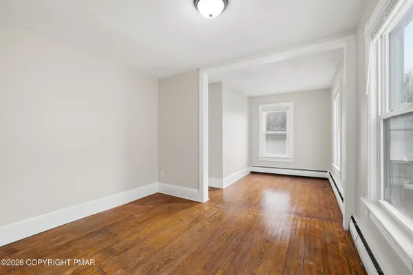 $2,300 | 809 Monroe Street, Stroudsburg, PA 18360