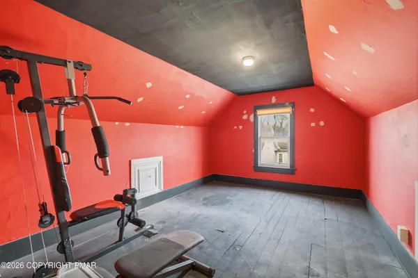 $2,300 | 809 Monroe Street, Stroudsburg, PA 18360