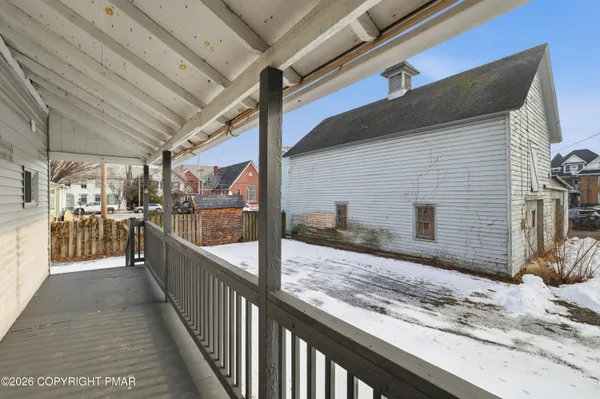 $2,300 | 809 Monroe Street, Stroudsburg, PA 18360