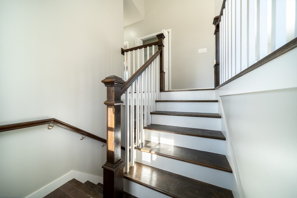 16 Adelle Circuit Worcester, MA 01607 - Photo 3 of 26 Gallery Image 3