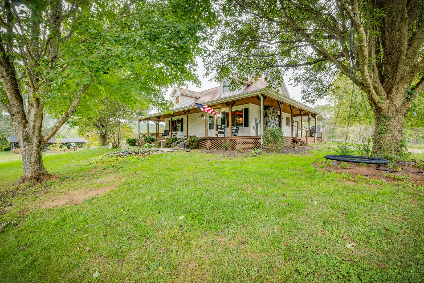 131 Laurels Road Johnson City, TN 37601 - Photo 1 of 55 002