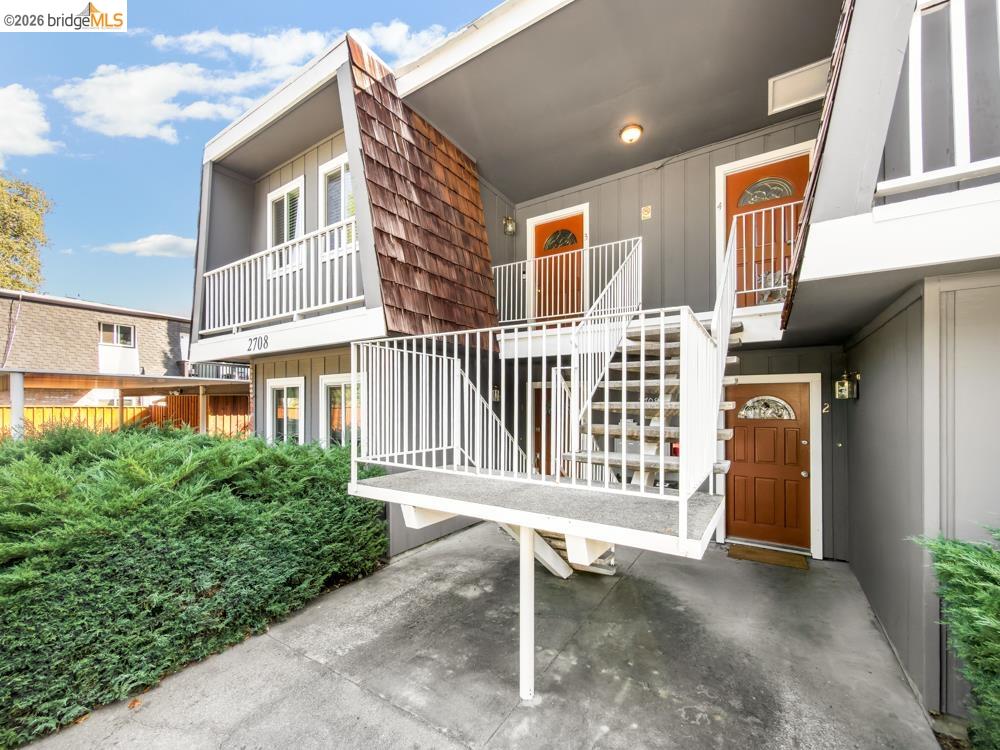 2708 Jones Road Walnut Creek, CA 94597 - Photo 4 of 20 Gallery Image 4