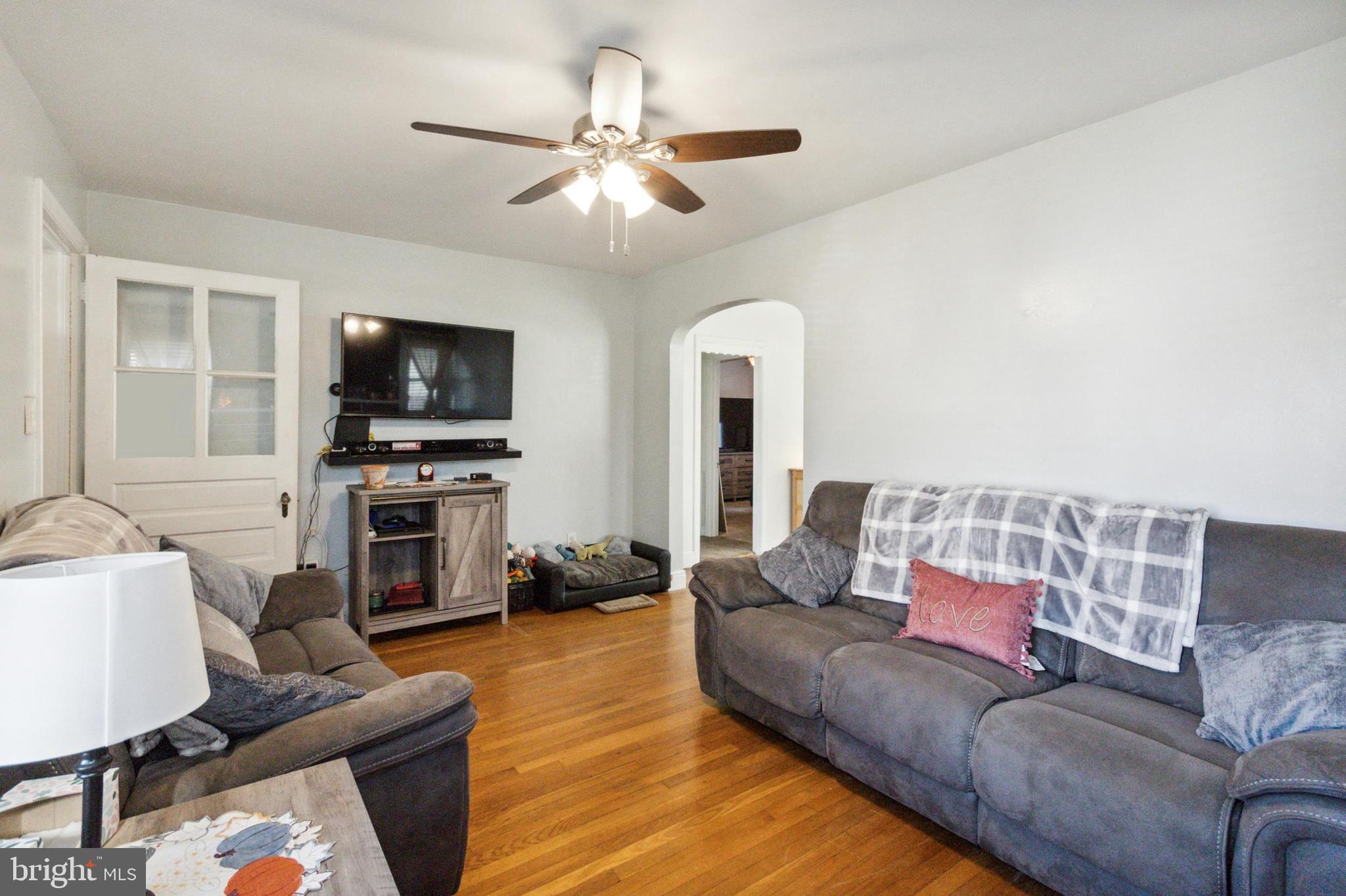 628 Gilbert Road Ridley Park, PA 19078 - Photo 4 of 17