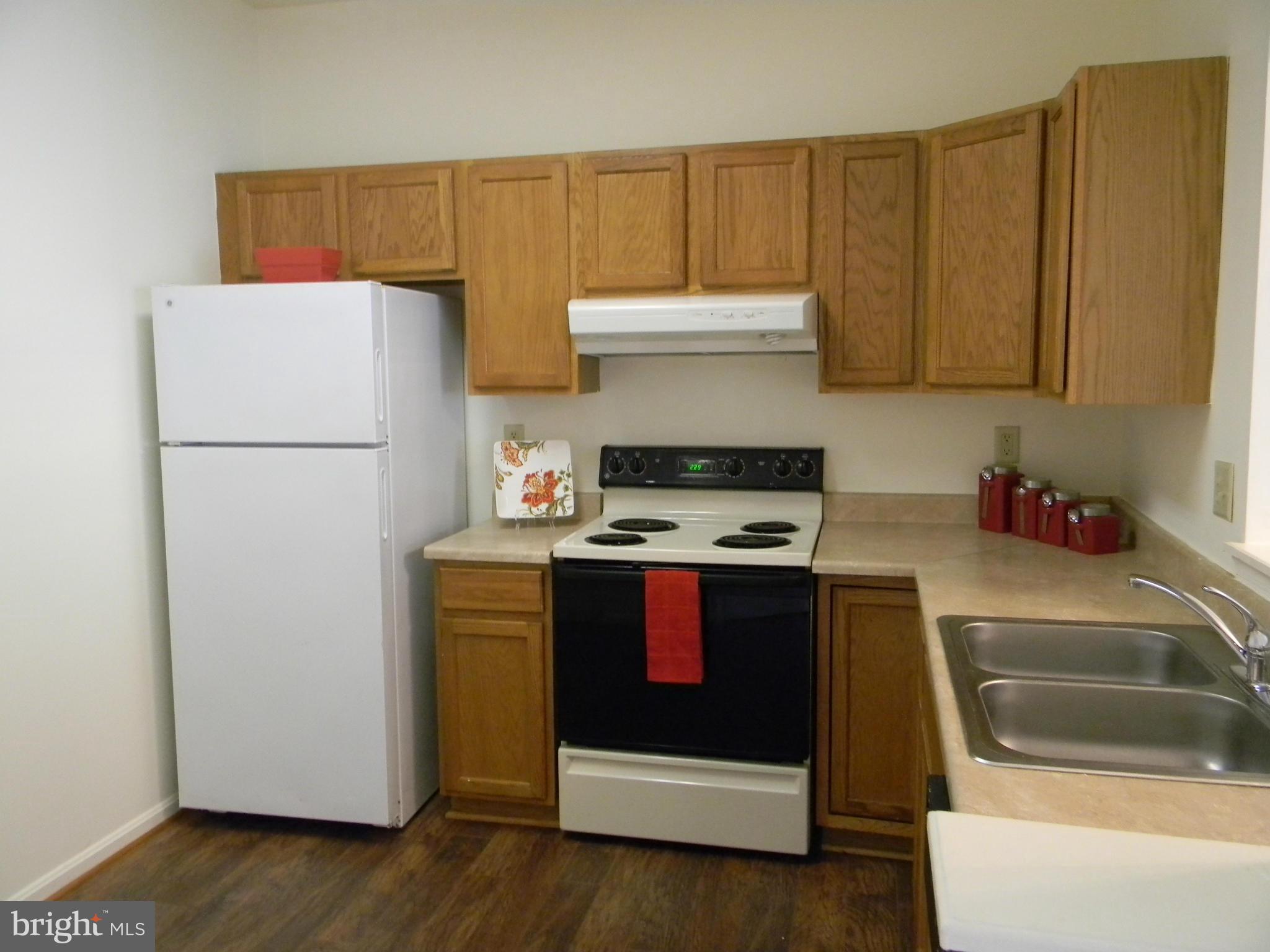 2011 Cramer Point Court Odenton, MD 21113 - Photo 2 of 30 Kitchen