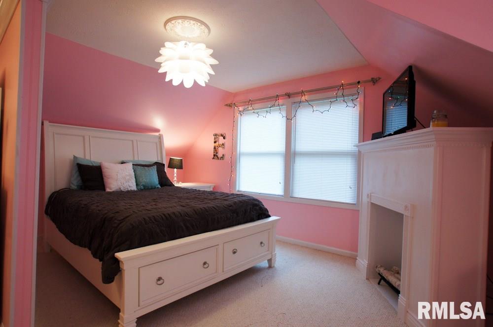 29250 North Indian Trail Road Canton, IL 61520 - Photo 19 of 36 Gallery Image 19