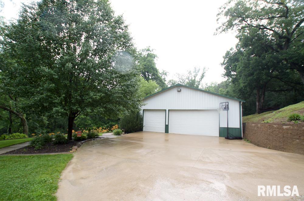 29250 North Indian Trail Road Canton, IL 61520 - Photo 4 of 36 Gallery Image 4