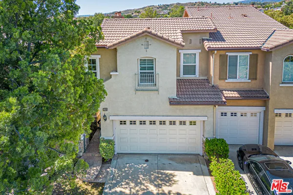$879,000 | 25684 Via Ventana, Valencia, CA 91381