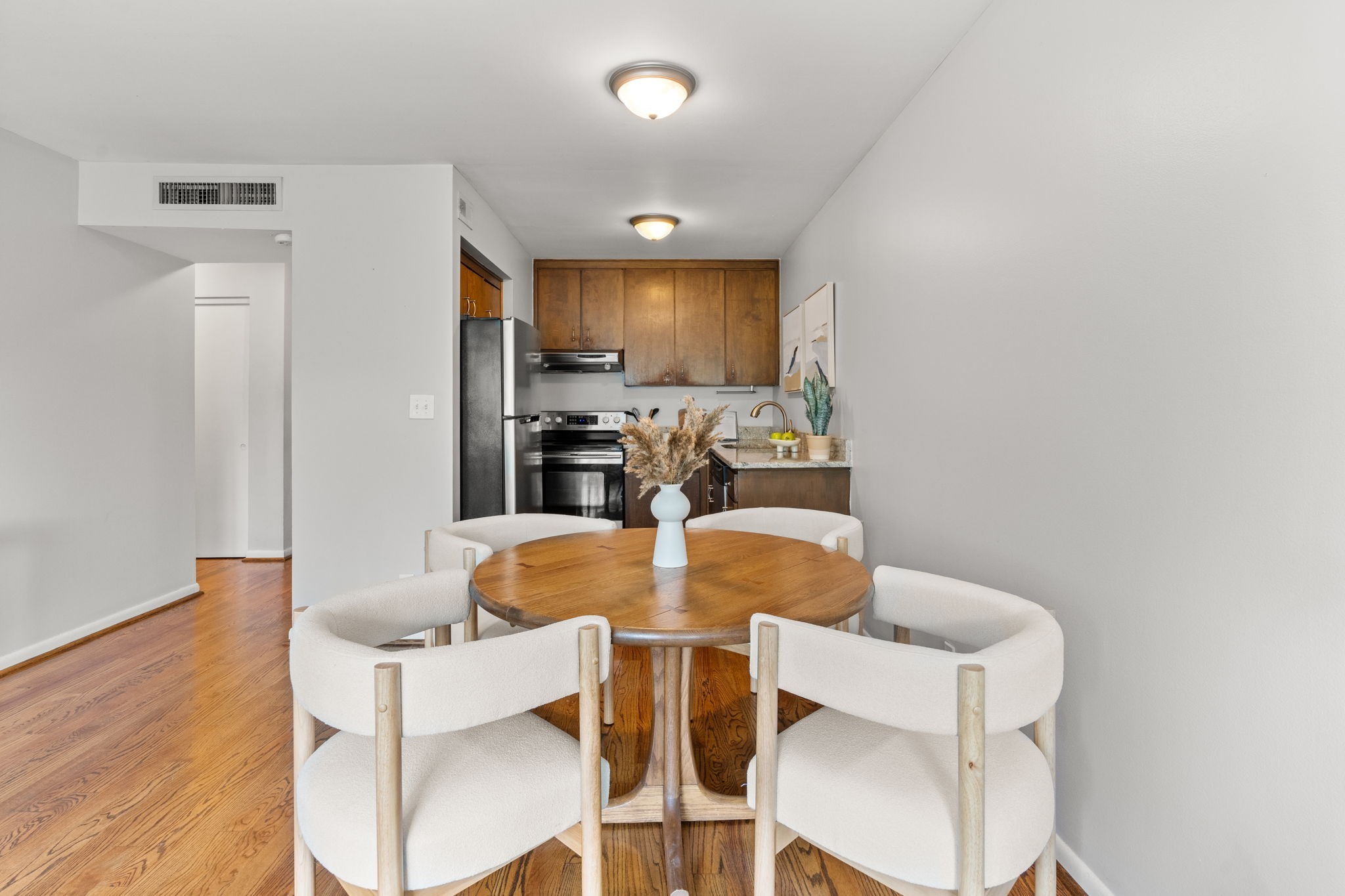 1900 Richard Jones Road, Unit B207 Nashville, TN 37215 - Photo 4 of 24