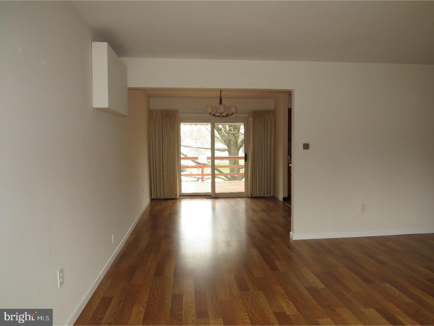 31 Bayberry Road Ewing, NJ 08618 - Photo 8 of 25 Dining Room