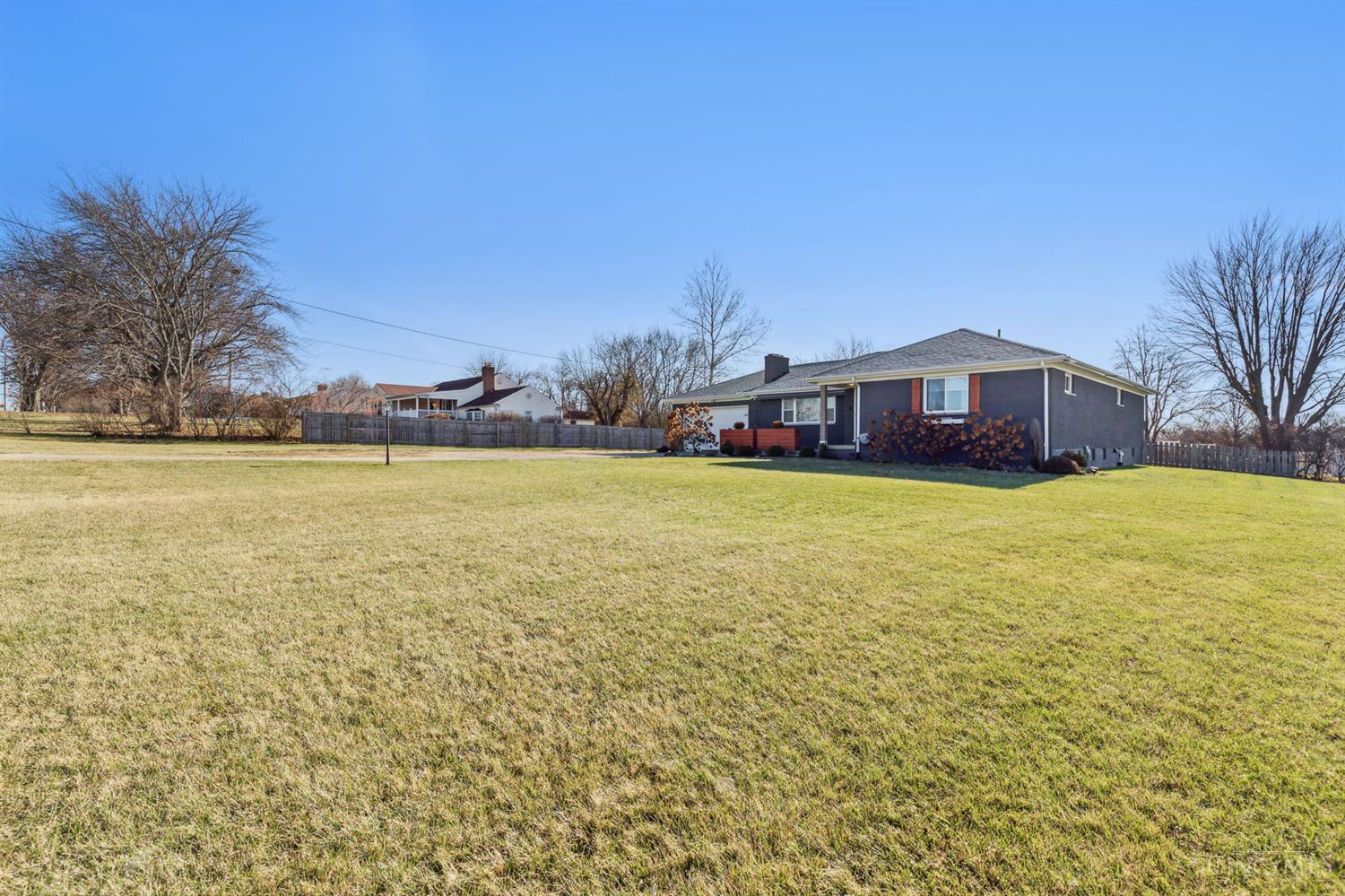 5937 Hendrickson Road Franklin, OH 45005 - Photo 5 of 37 Gallery Image 5