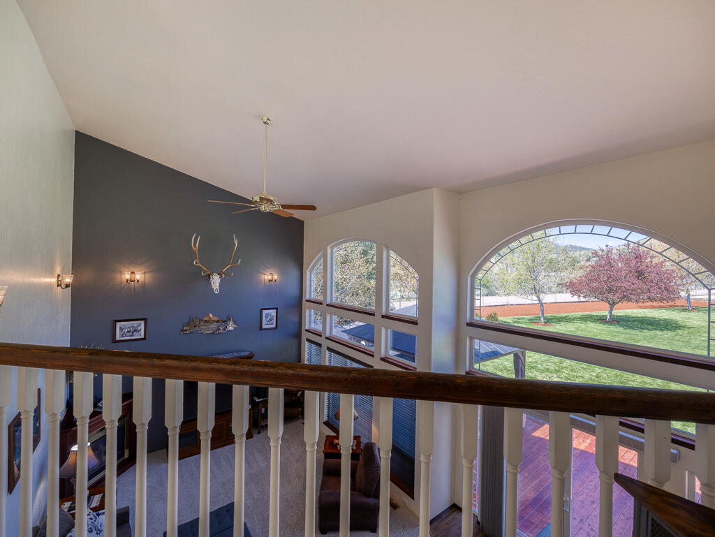 9015 Arant Road Klamath Falls, OR 97603 - Photo 23 of 41 Arant-24
