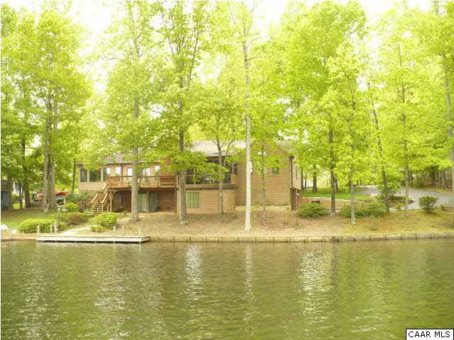 2 Laguna Road Palmyra, VA 22963 - Photo 24 of 31 a view of an ocean with a trees in the background