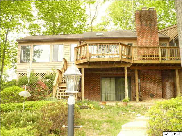 2 Laguna Road Palmyra, VA 22963 - Photo 25 of 31 a front view of a house with a yard