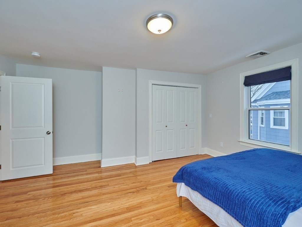 371 Cherry Street Newton, MA 02465 - Photo 13 of 38