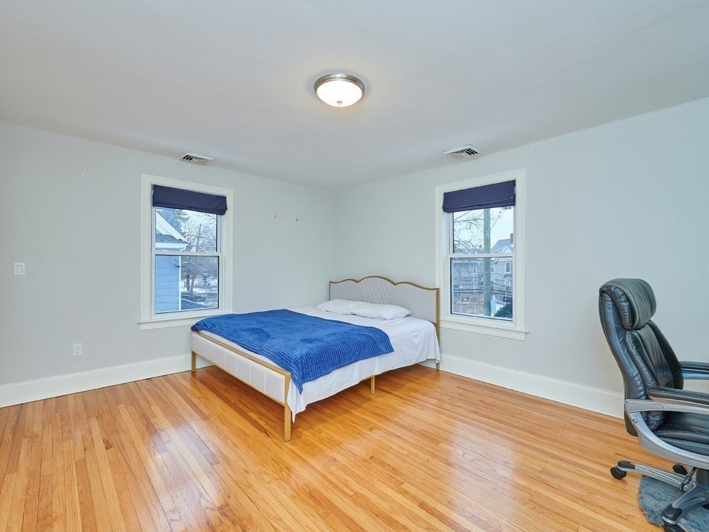 371 Cherry Street Newton, MA 02465 - Photo 14 of 38