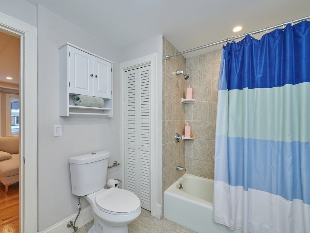 371 Cherry Street Newton, MA 02465 - Photo 18 of 38