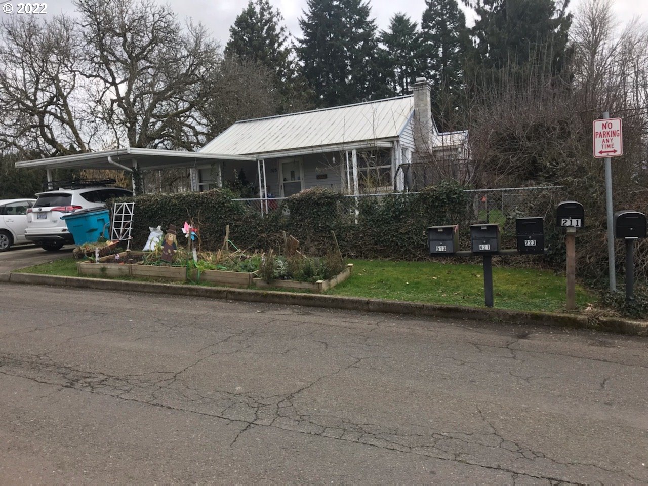513 South Shobert Street Ridgefield, WA 98642 - Photo 1 of 1 a front view of a house with garden